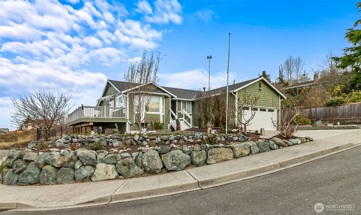 6811 54th Place Ne, Marysville, WA 98270 - #1