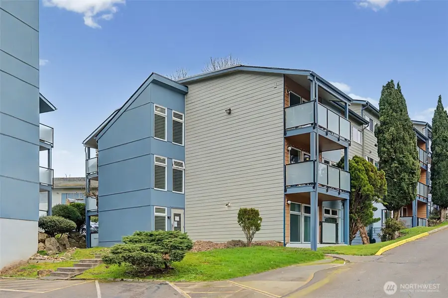 15142 65th Avenue S #313, Tukwila, WA 98188 - #2