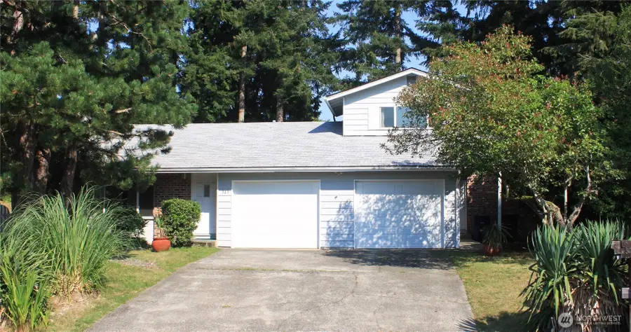 313 146th Place Ne, Bellevue, WA 98007 - Image #2