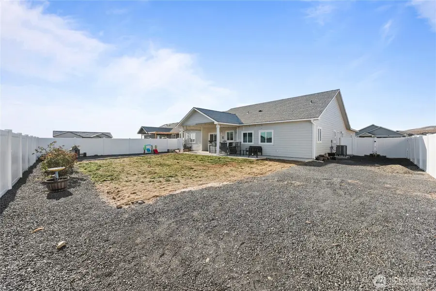 2394 Chelan Street, Ephrata, WA 98823 - Image #3