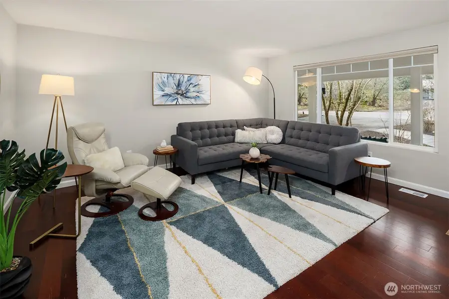 922 208th Ave Ne, Sammamish, WA 98074 - Image #3