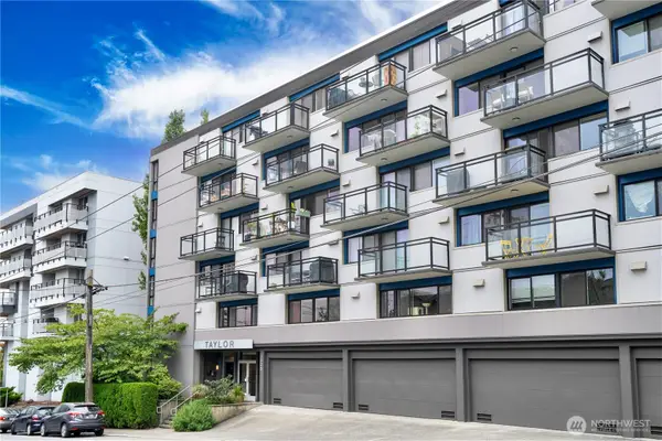 1525 Taylor Ave N #203, Seattle, WA 98109