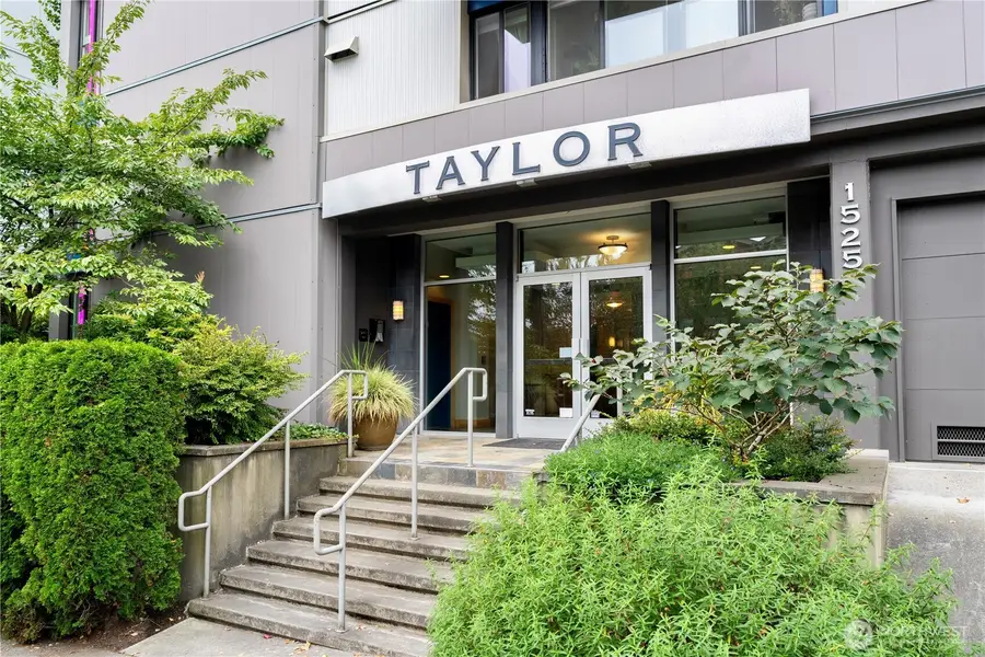 1525 Taylor Ave N #203, Seattle, WA 98109 - Image #2