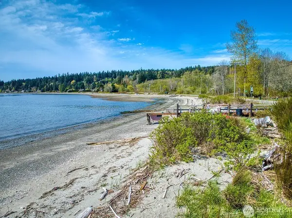 4552 Point White Drive Ne, Bainbridge Island, WA 98110