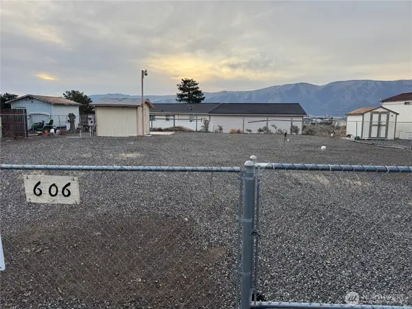 606 Edgewater Way Sw, Mattawa, WA 99349