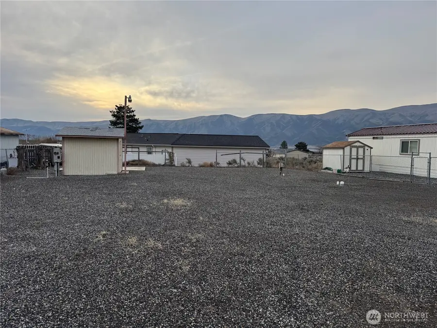 606 Edgewater Way Sw, Mattawa, WA 99349 - Image #3