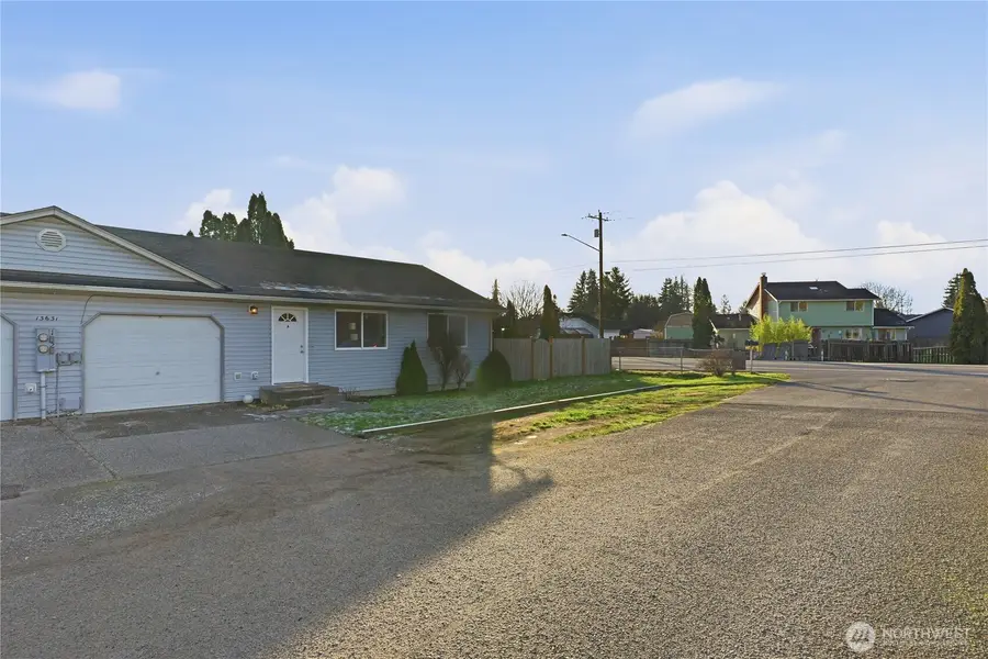 13631 51st Avenue Ne #A, Marysville, WA 98271 - Image #2