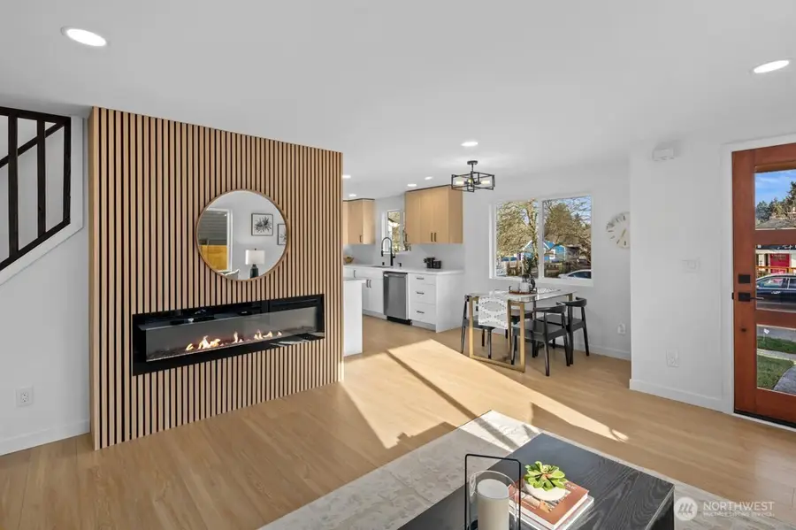 9021 12th Avenue Sw, Seattle, WA 98106 - Image #3