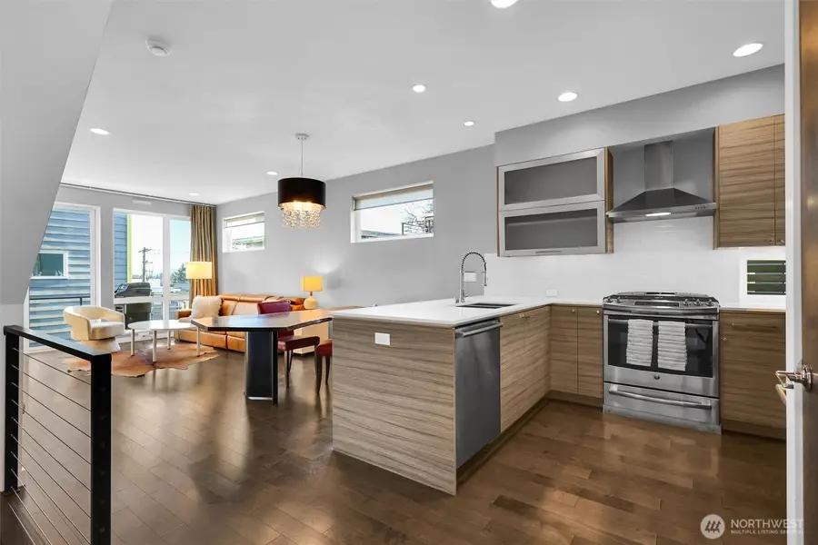 1525 19th Avenue #A, Seattle, WA 98122 - Image #3