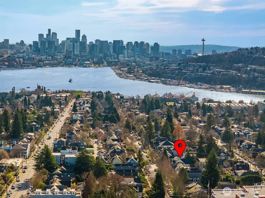 4003 Densmore Avenue N, Seattle, WA 98103 - #2