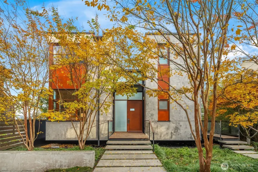 1527 E Howe Street, Seattle, WA 98112 - Image #3