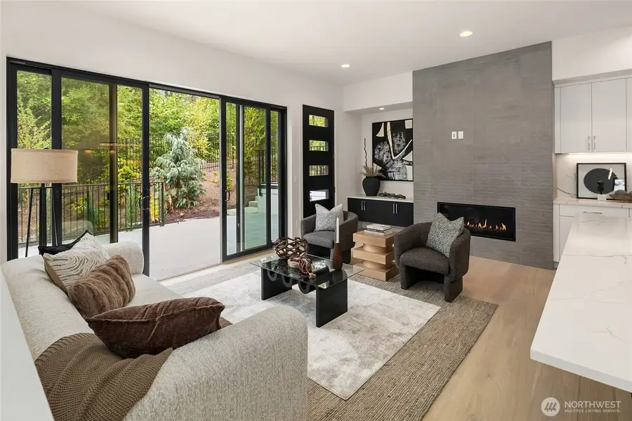 268 118th Avenue Se, Bellevue, WA 98005 - Image #3