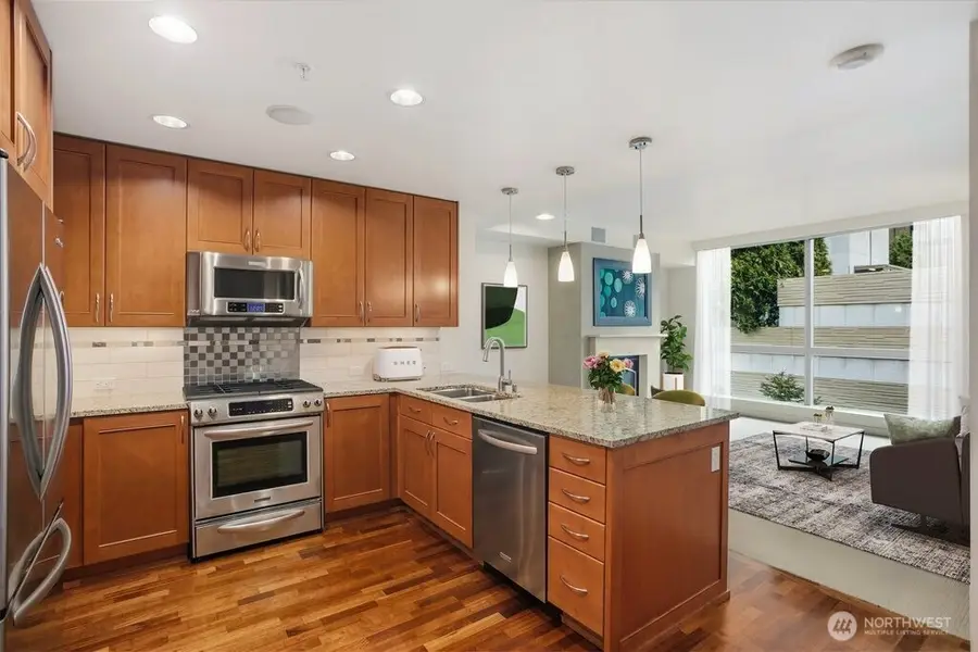 10650 NE 9th Place #721, Bellevue, WA 98004 - Image #3