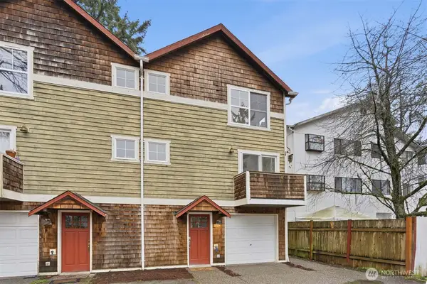 2707 NE 123rd Street, Seattle, WA 98125