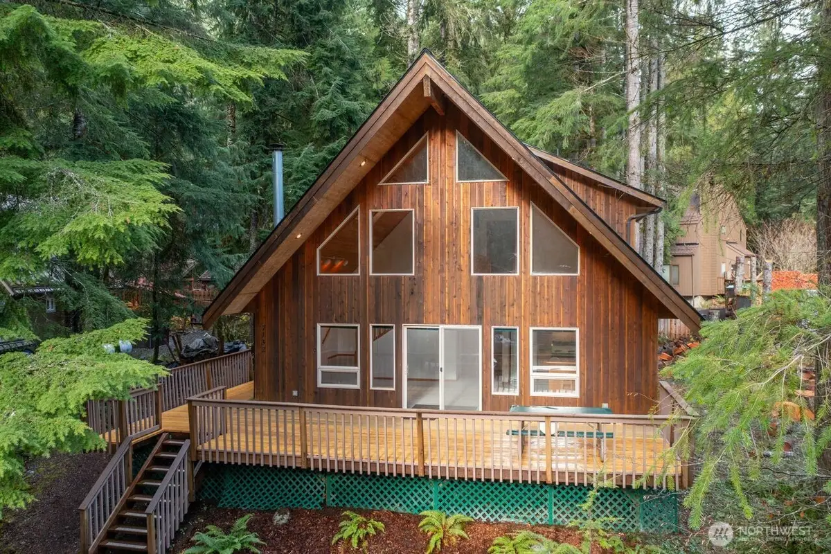 7132 St Helen's Place, Glacier, WA 98244 - Image #1