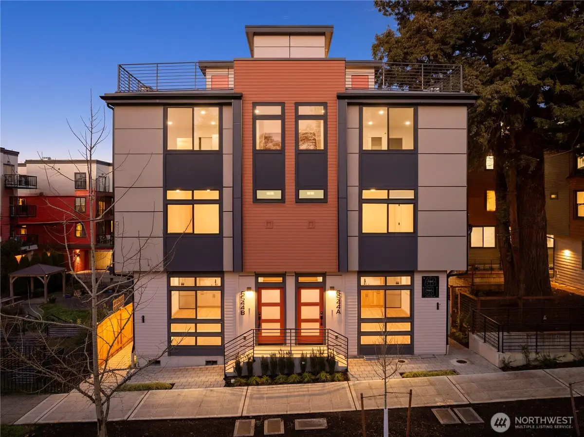 6546 Latona Avenue Ne, Seattle, WA 98115 - Image #1