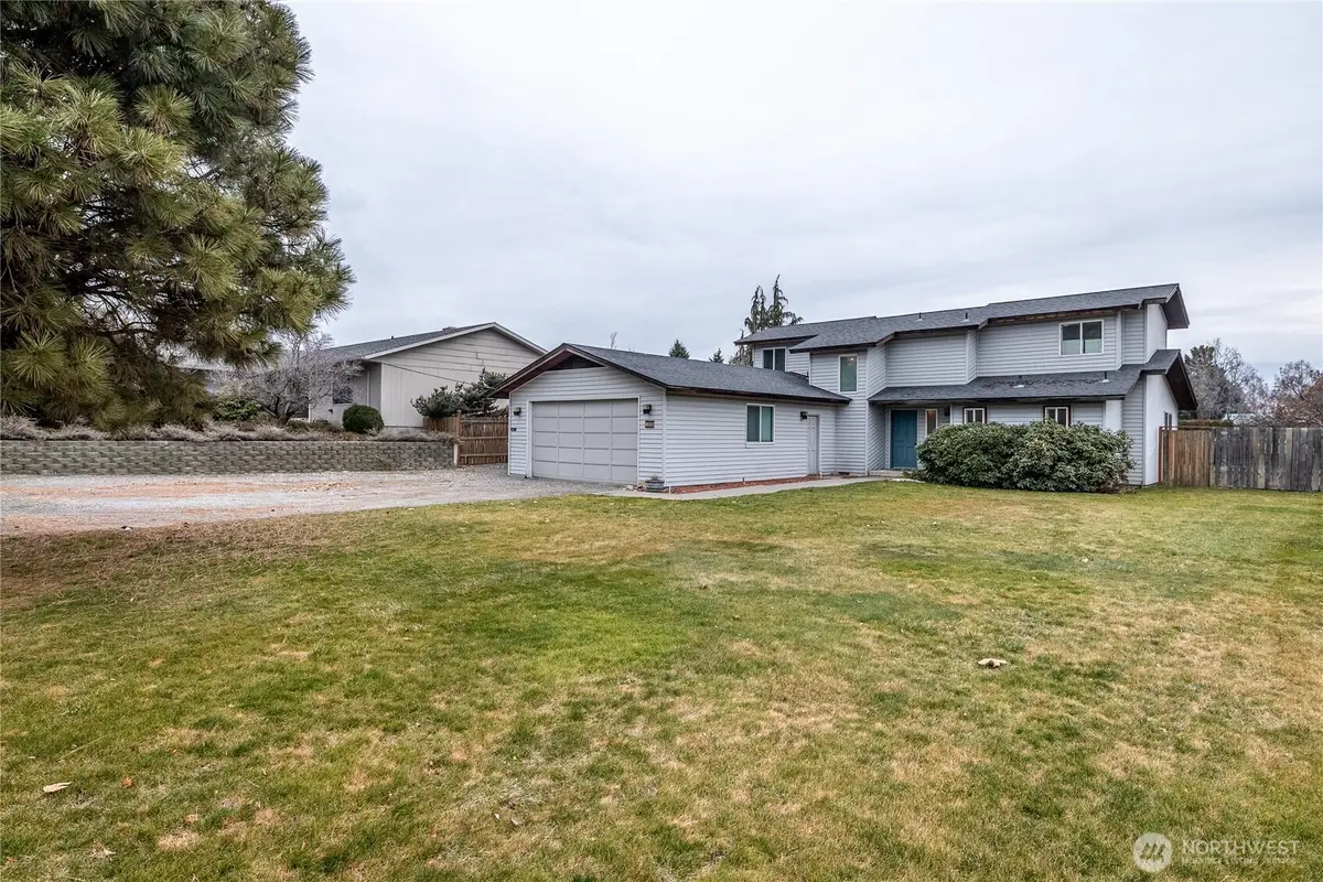 1856 4th Street Se, East Wenatchee, WA 98802 - Image #1