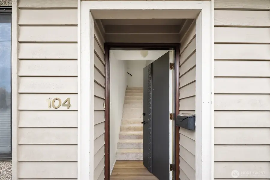 1612 33rd Street #104, Everett, WA 98201 - Image #2