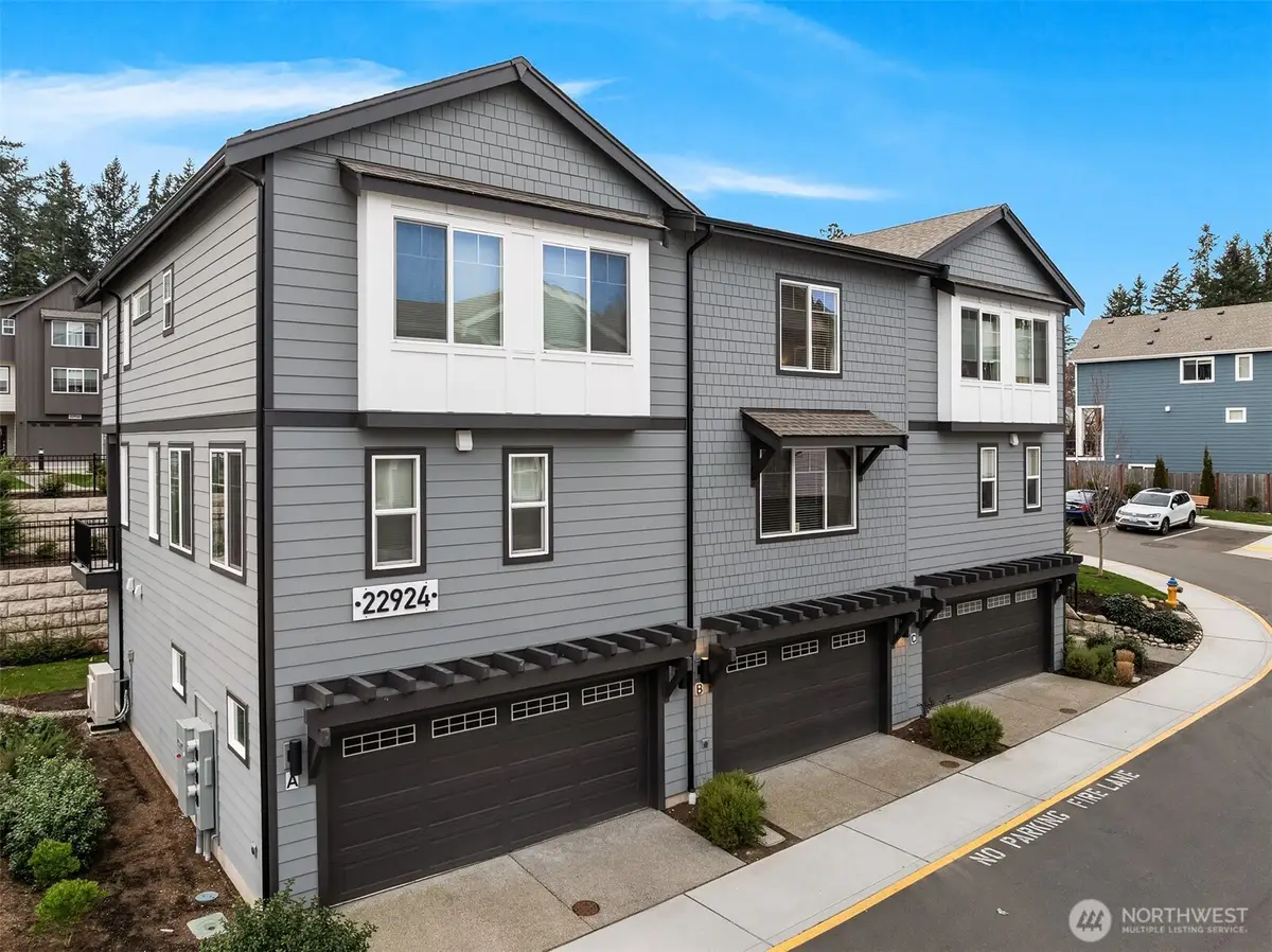 22924 80th Place W #B, Edmonds, WA 98026 - Image #1
