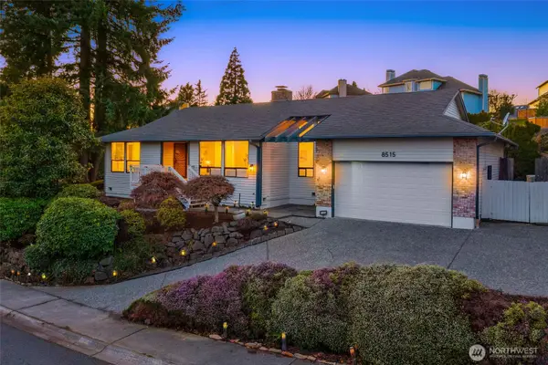 8515 129th Avenue Se, Newcastle, WA 98056