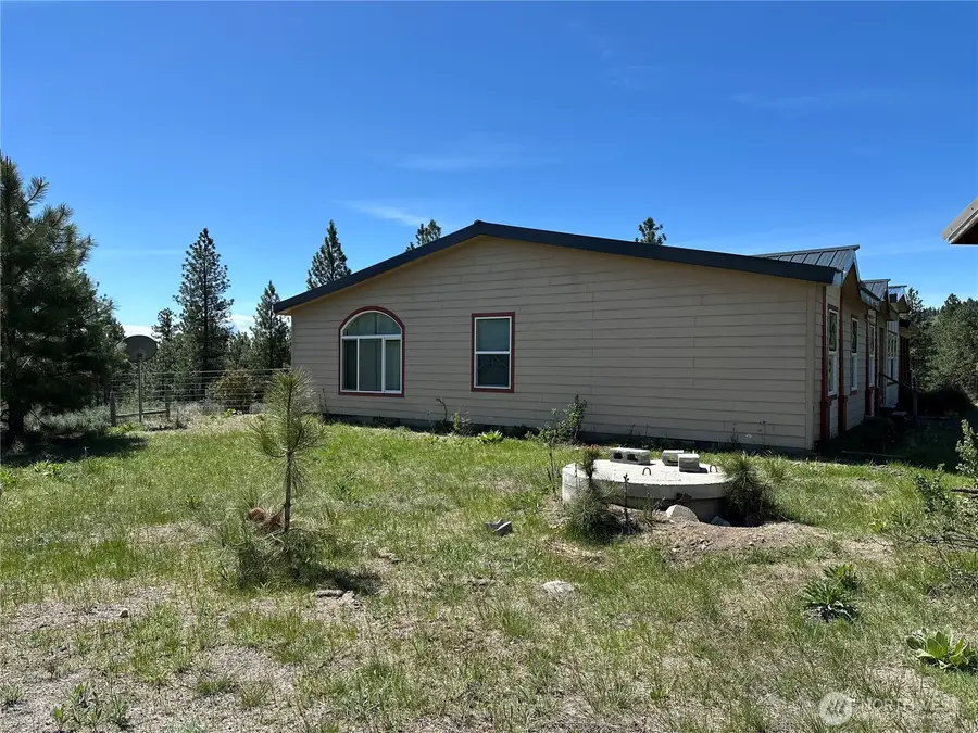 152 High Country Drive E, Tonasket, WA 98855 - Image #2