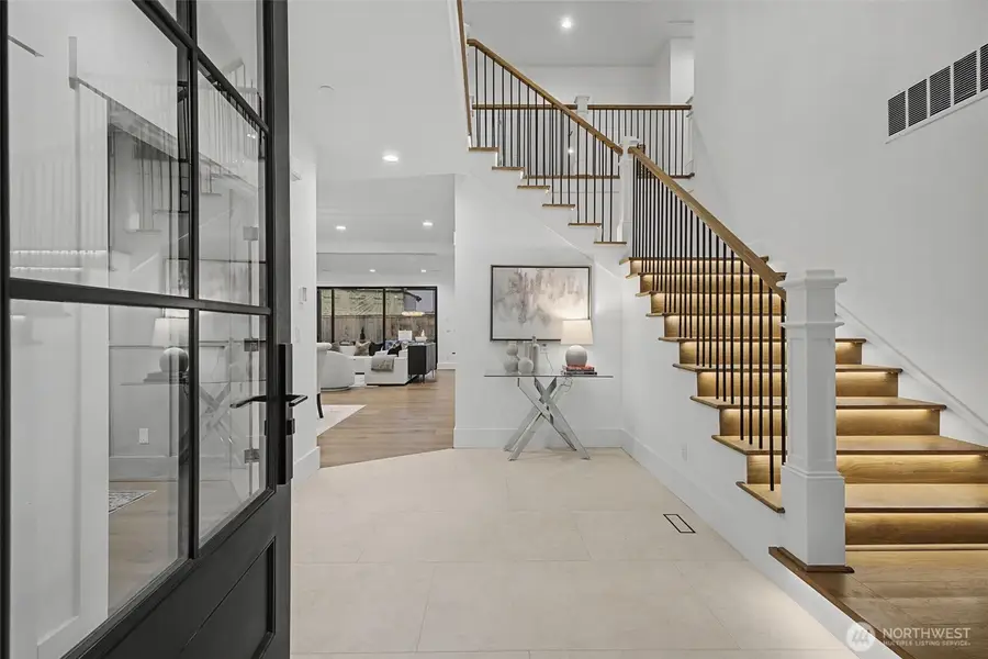 14515 SE 20th Place, Bellevue, WA 98007 - Image #2