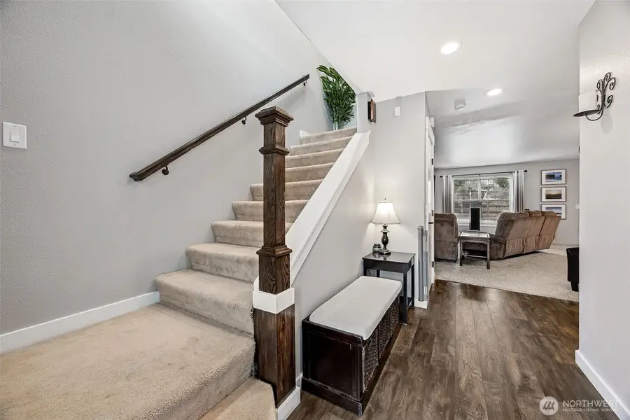 8209 209th Avenue Ct E, Bonney Lake, WA 98391 - Image #3