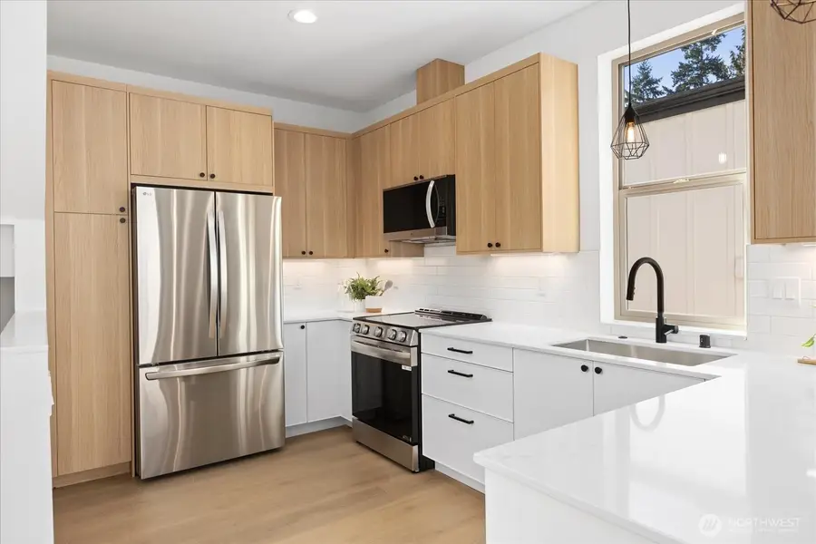 12044 Hiram Place Ne #A, Seattle, WA 98125 - Image #3