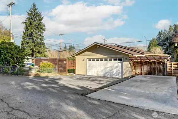 20406 52nd Avenue W, Lynnwood, WA 98036