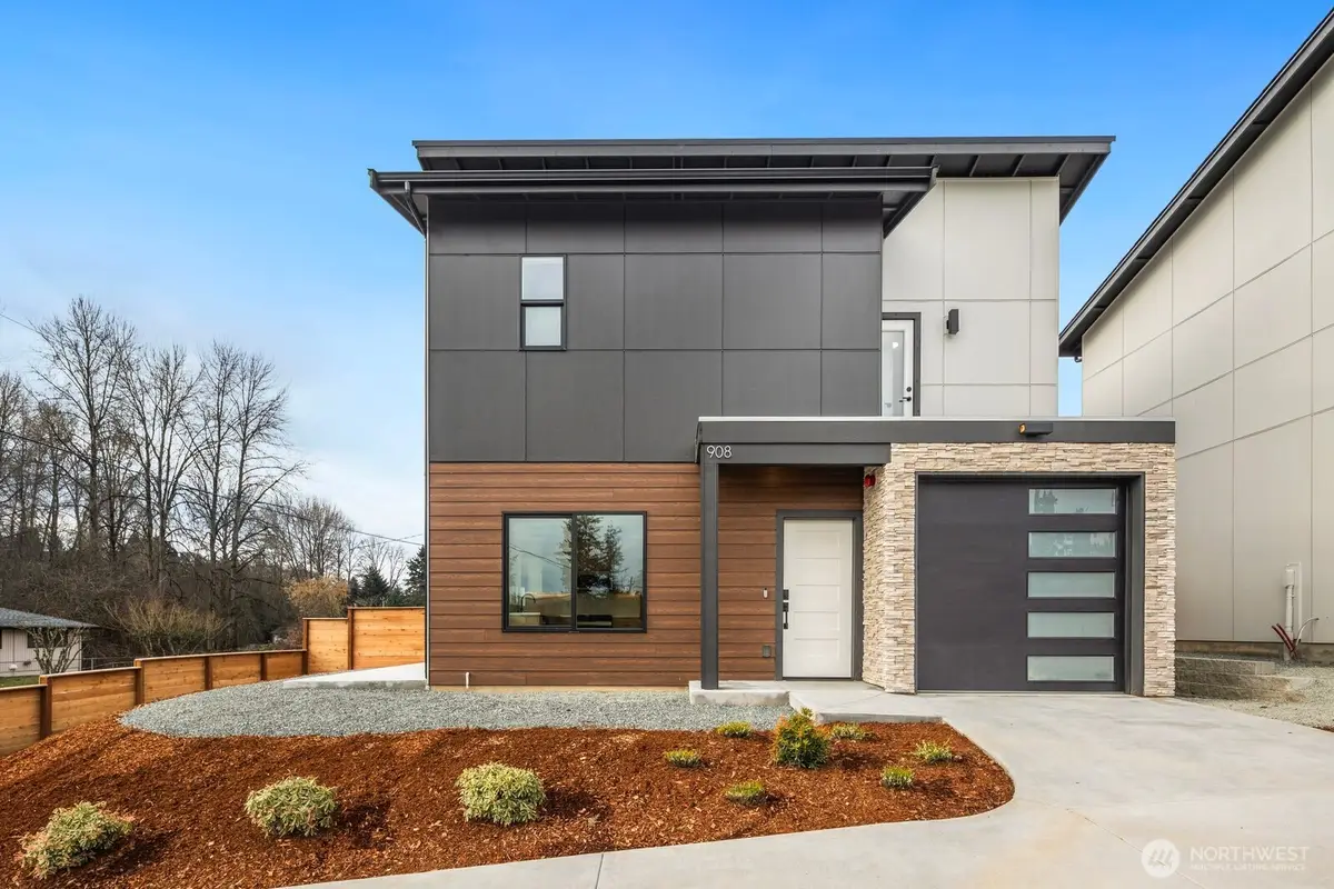 908 S 138th Street, Burien, WA 98168 - #1