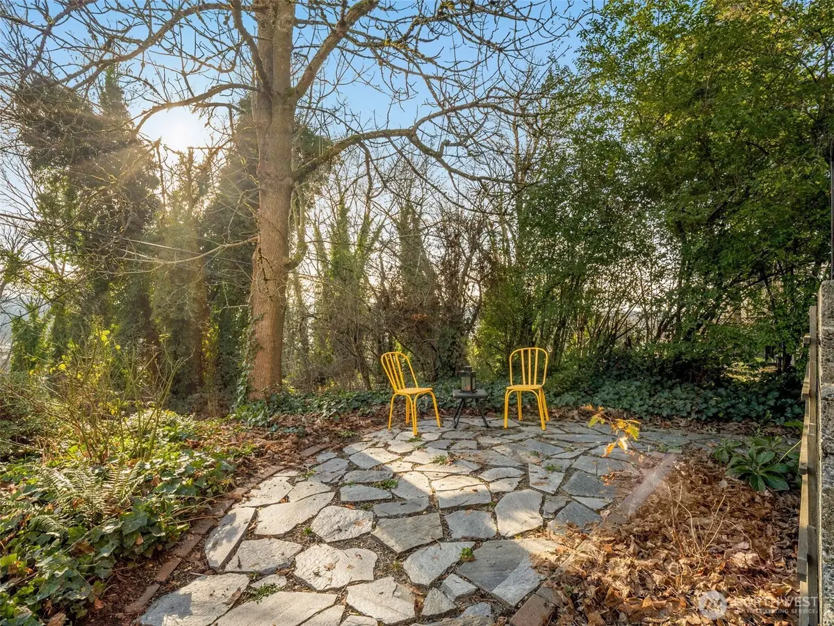 3928 S Pilgrim St, Seattle, WA 98118 - Image #1