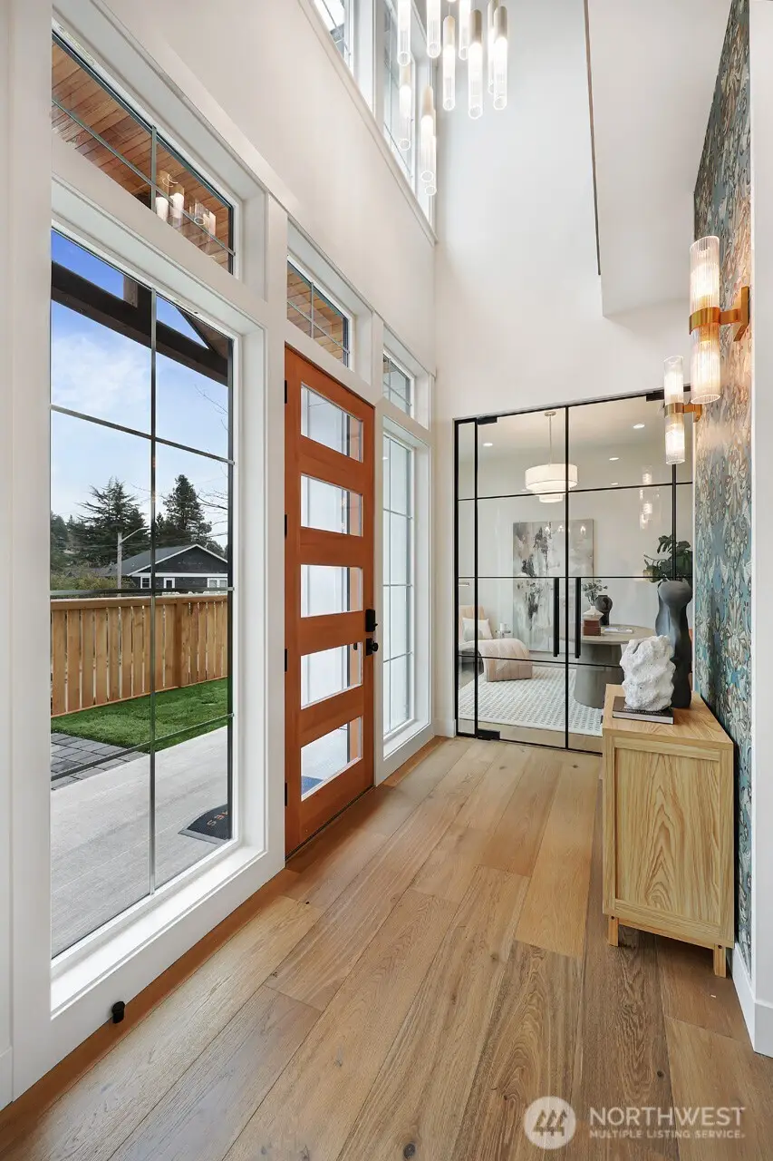 8217 22nd Place Ne, Seattle, WA 98115 - Image #3