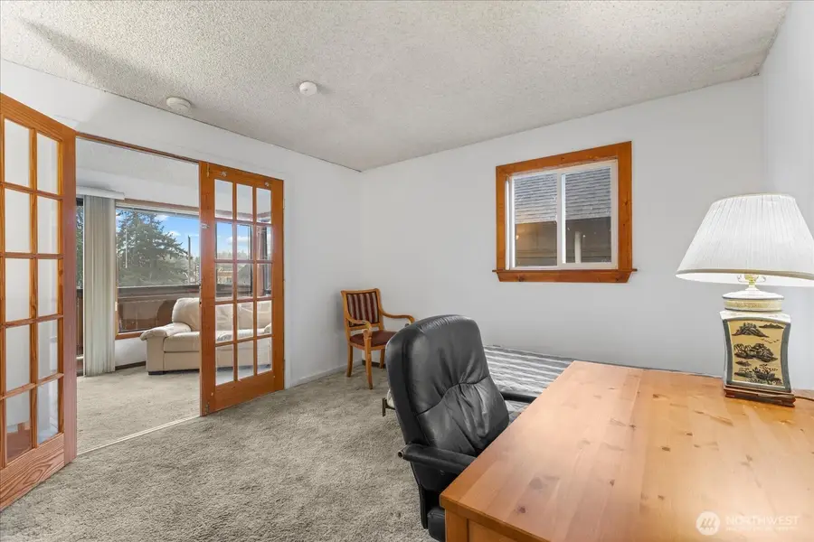 9256 Interlake Avenue N, Seattle, WA 98103 - Image #3