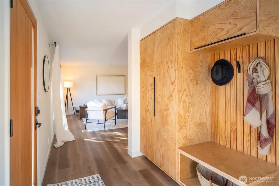 1040 NE 154th Street, Shoreline, WA 98155 - Image #2