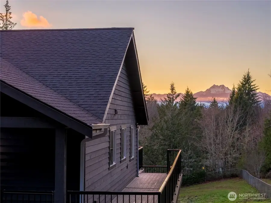 9371 Willamette Meridian Road Nw, Silverdale, WA 98383 - Image #3