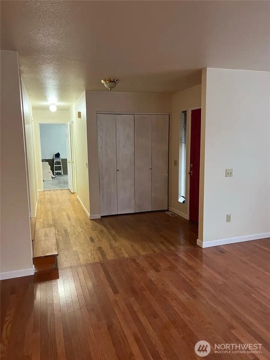 2008 Shattuck Avenue S, Renton, WA 98055 - Image #3