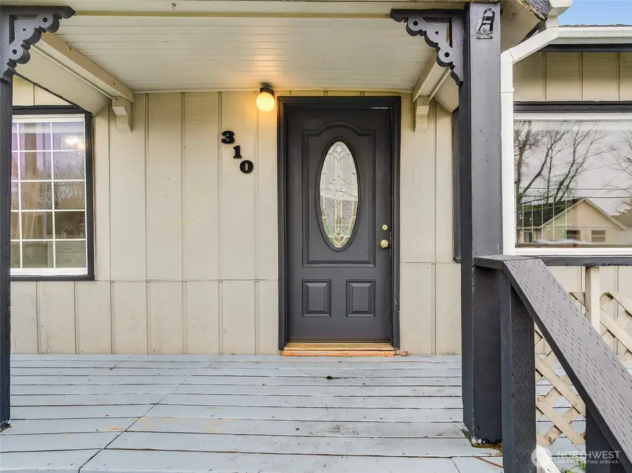 310 Washington Avenue N, Long Beach, WA 98631 - #3