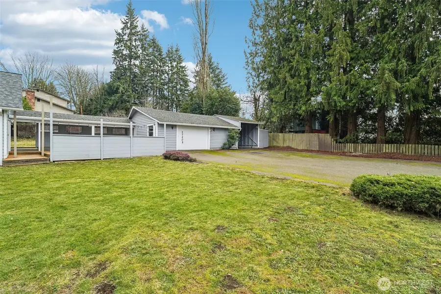 17205 Spruce Way, Lynnwood, WA 98037 - Image #3