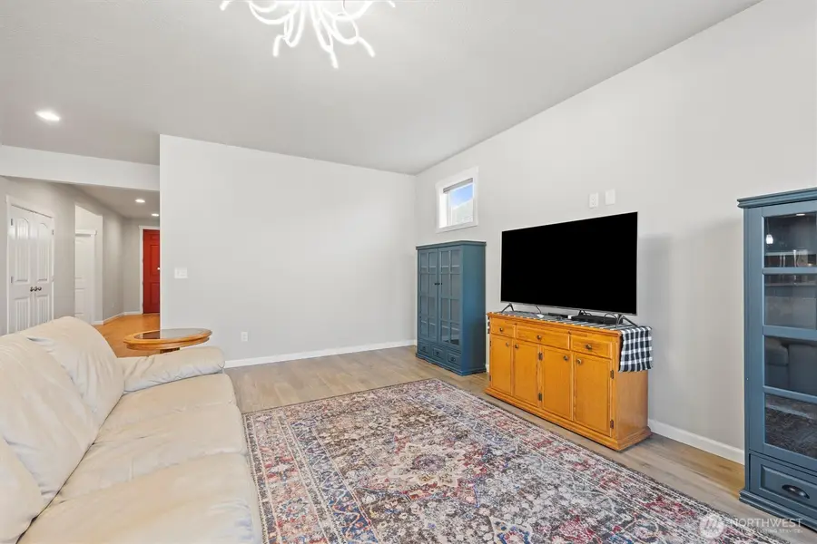 4712 W Coyote St W, Moses Lake, WA 98837 - Image #3