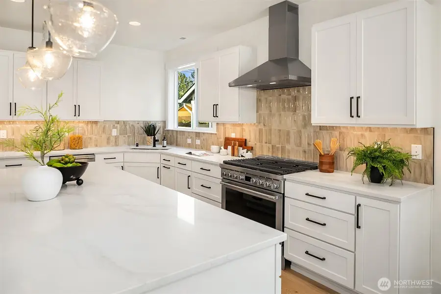 805 Hoquiam Ave Ne, Renton, WA 98059 - Image #3