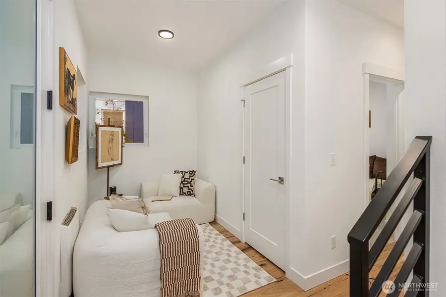 1827 14th Avenue #B, Seattle, WA 98122 - Image #2