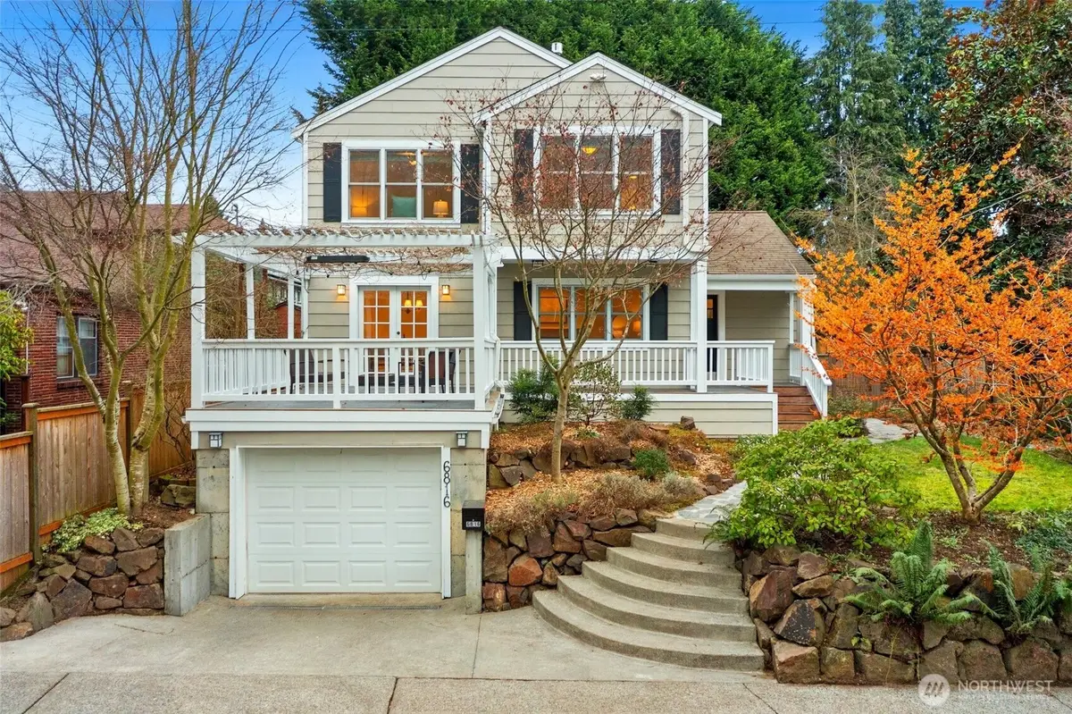 6816 24th Avenue Ne, Seattle, WA 98115 - Image #1