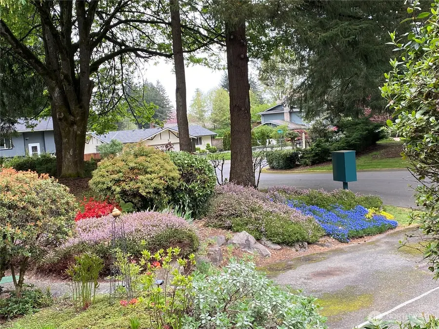 821 Essex Place Ne #1C, Olympia, WA 98516 - Image #3