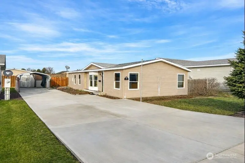 309 5th Avenue Se, Ephrata, WA 98823 - Image #1