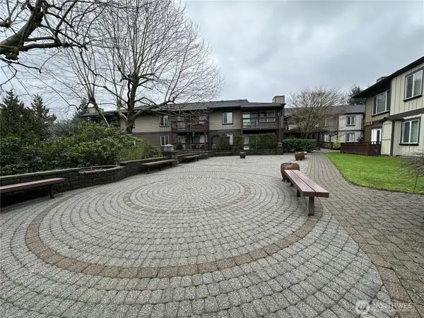 21307 48th Avenue W #C208, Mountlake Terrace, WA 98043