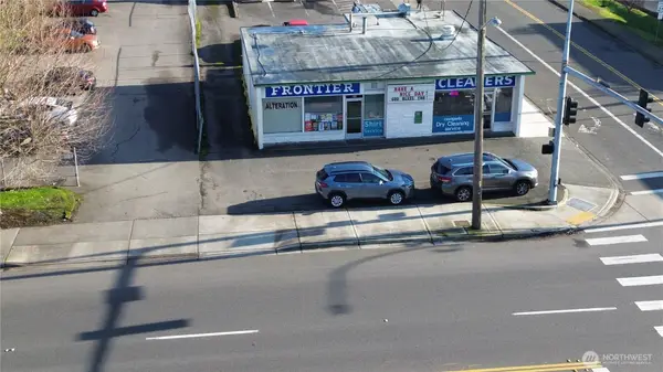 126 Auburn Way S, Auburn, WA 98002