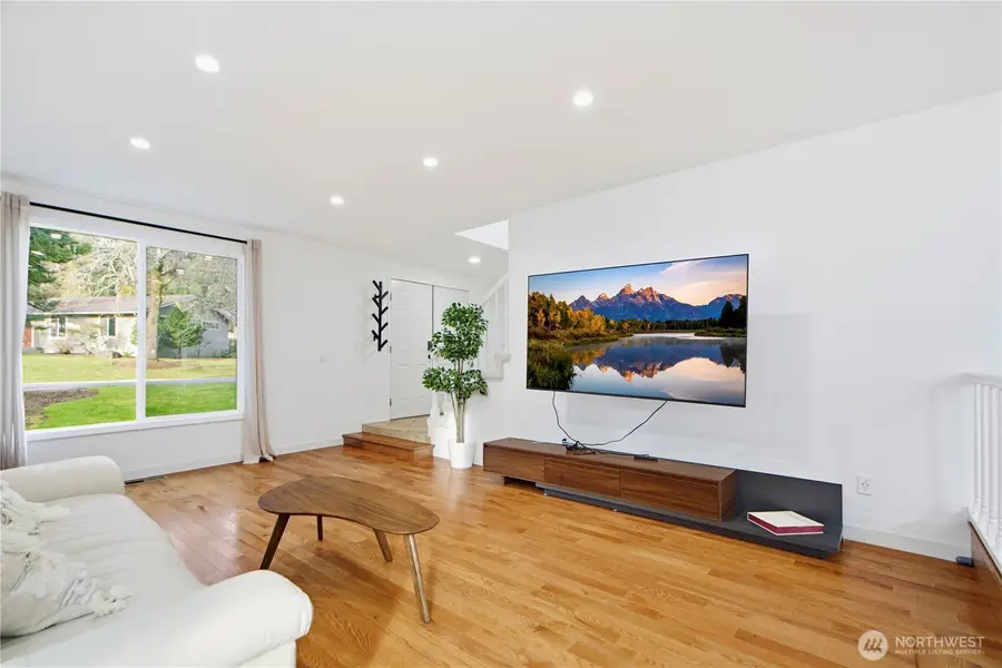 6316 151st Avenue Ne, Redmond, WA 98052 - Image #2