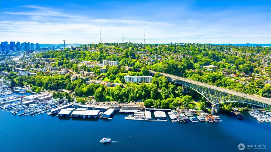 2565 Dexter Avenue N #103, Seattle, WA 98109 - Image #3