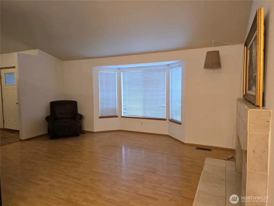 1223 SW 353rd Street, Federal Way, WA 98023 - Image #3