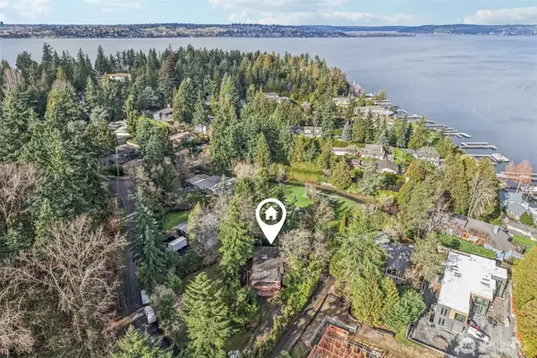 7832 NE 32nd Street, Medina, WA 98039